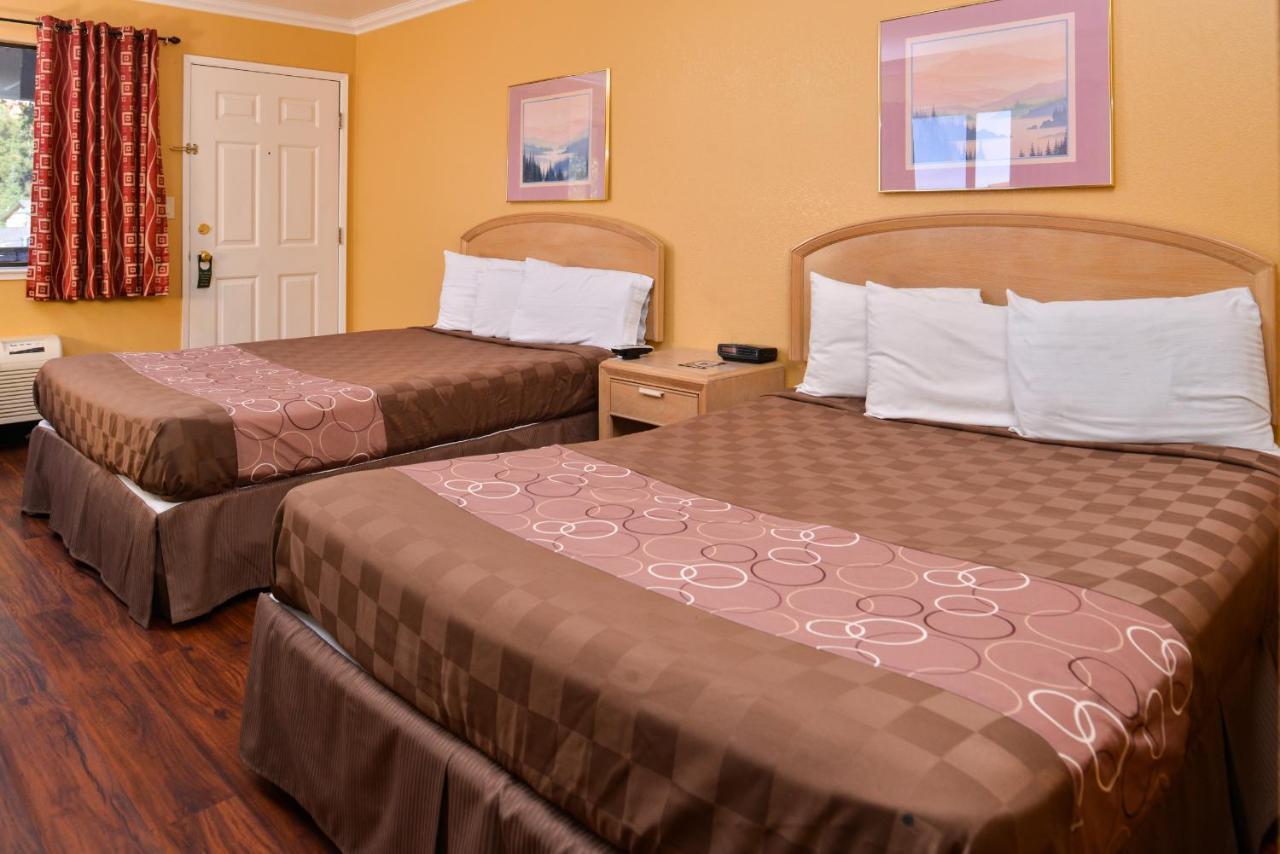 Americas Best Value Inn And Suites Клиърлейк Екстериор снимка
